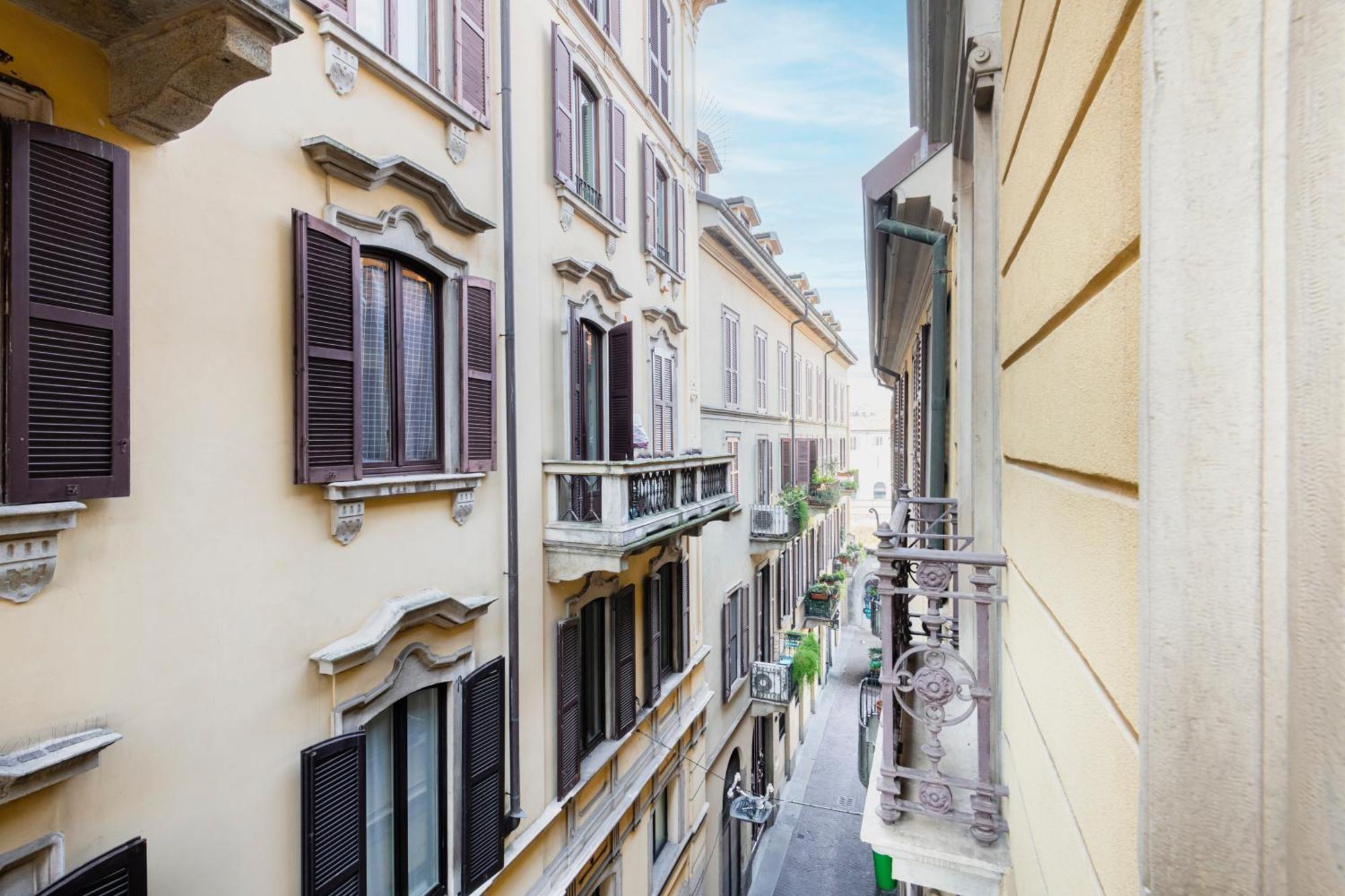 Amazing, New & Fully Furnished Studio In Duomo Milano Eksteriør billede