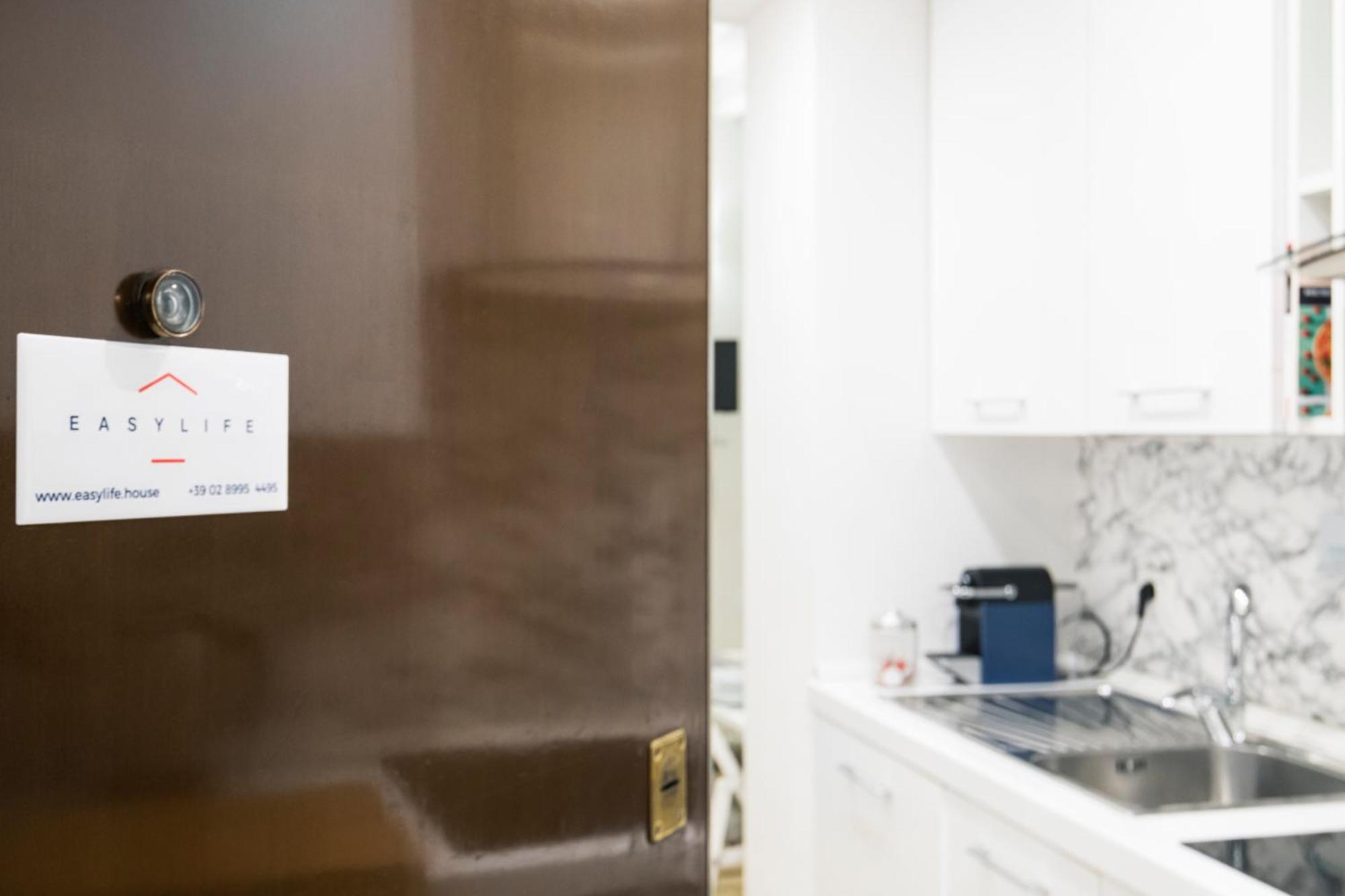 Amazing, New & Fully Furnished Studio In Duomo Milano Eksteriør billede