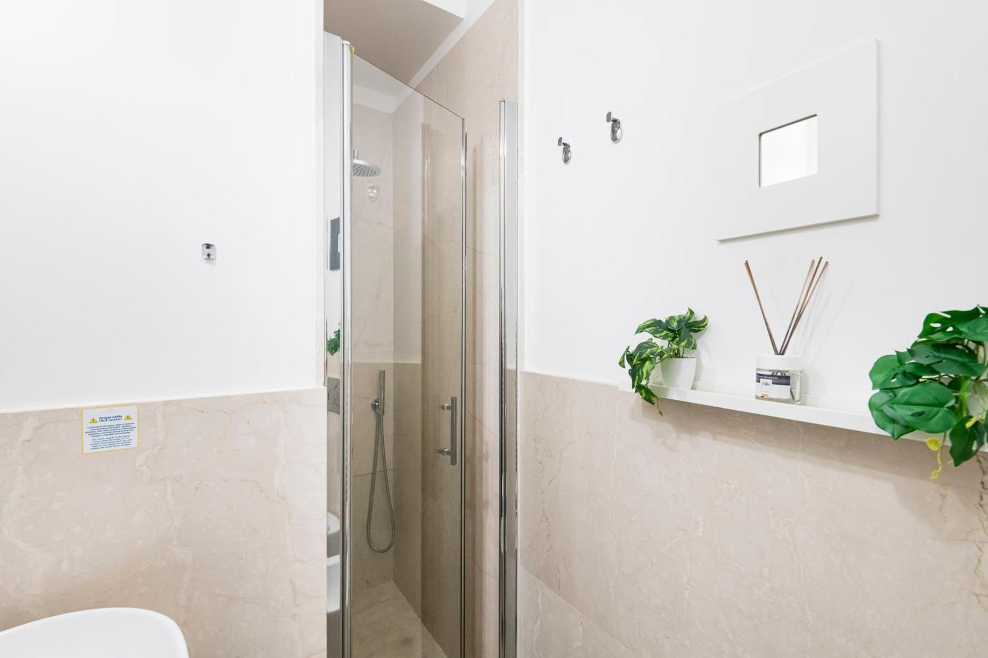 Amazing, New & Fully Furnished Studio In Duomo Milano Eksteriør billede