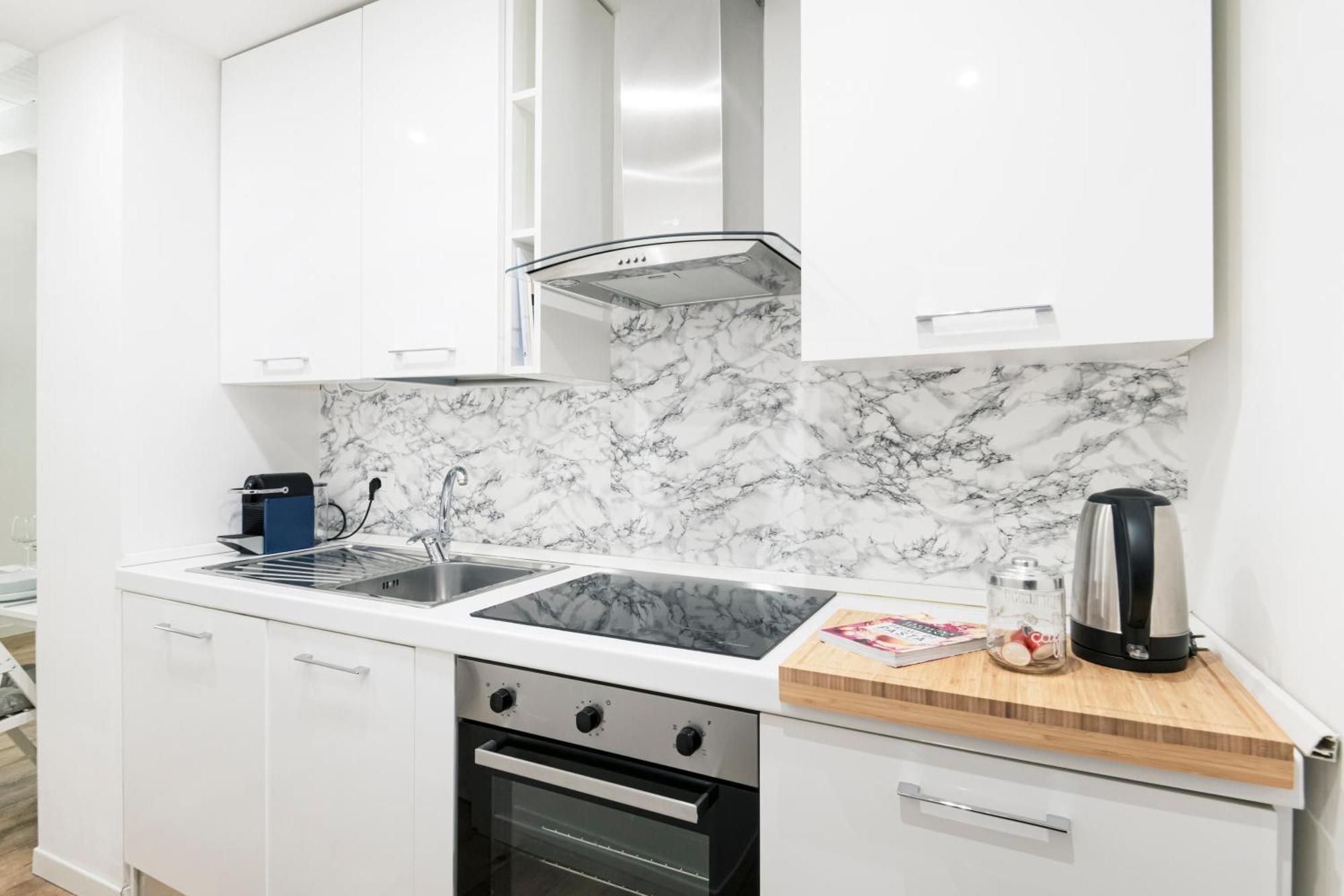 Amazing, New & Fully Furnished Studio In Duomo Milano Eksteriør billede